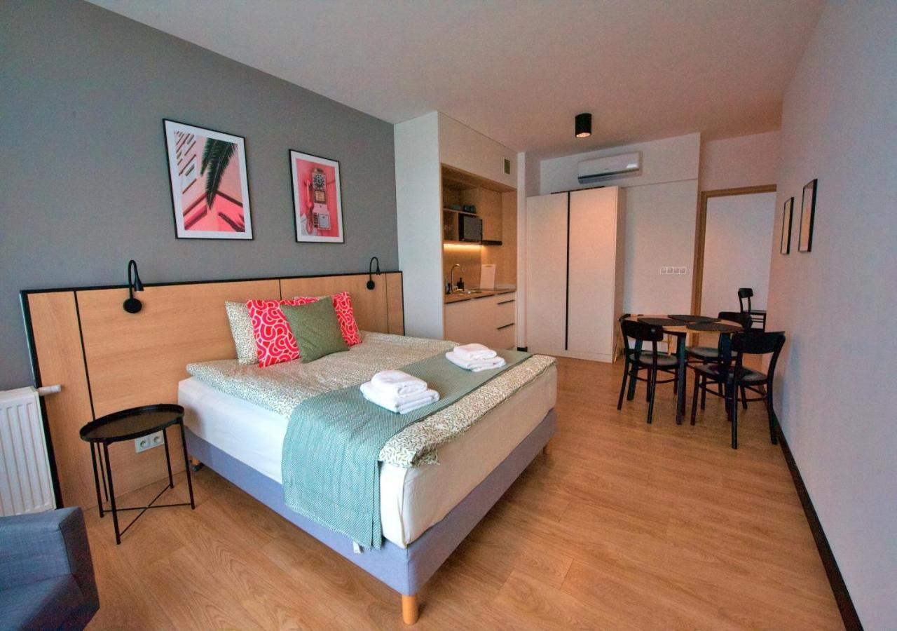 Bk Aparthotel Praga - National Stadium - Comfortable Apartment For 4 People Warszawa Eksteriør billede