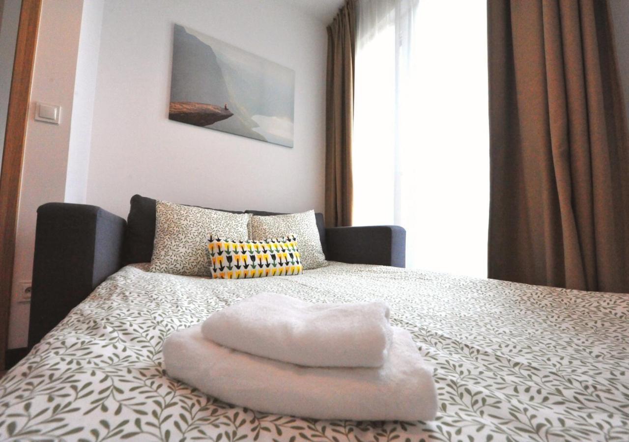 Bk Aparthotel Praga - National Stadium - Comfortable Apartment For 4 People Warszawa Eksteriør billede