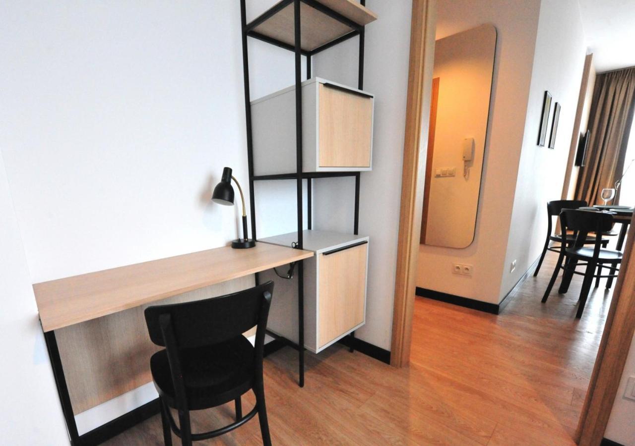 Bk Aparthotel Praga - National Stadium - Comfortable Apartment For 4 People Warszawa Eksteriør billede