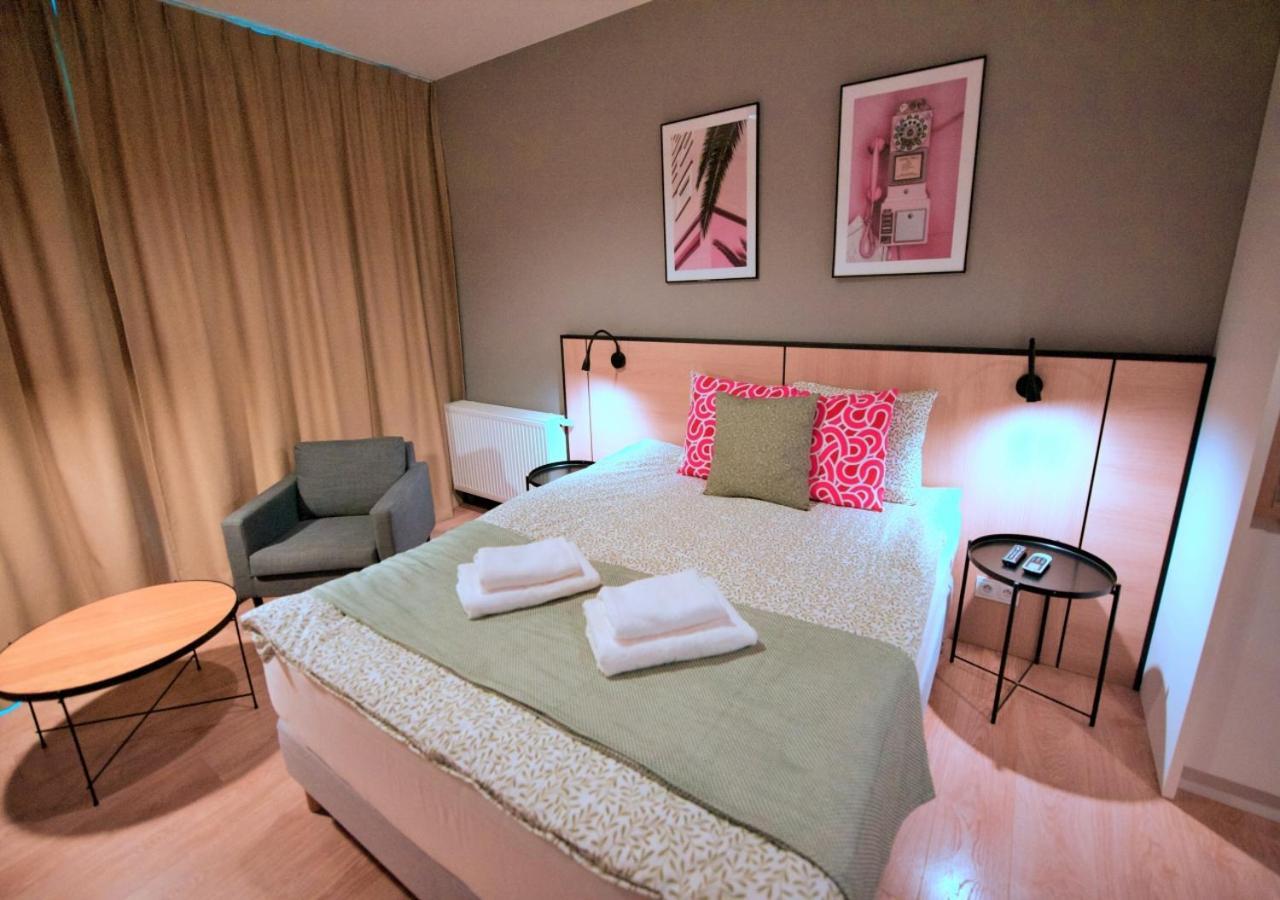 Bk Aparthotel Praga - National Stadium - Comfortable Apartment For 4 People Warszawa Eksteriør billede